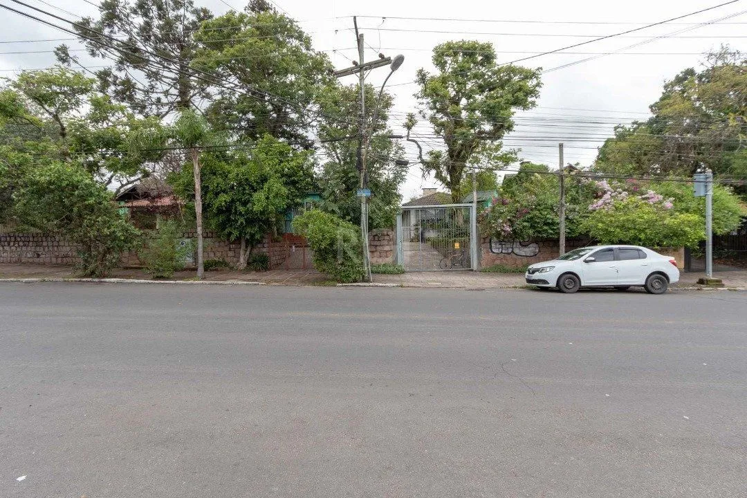 Imagem Casa para Venda - 200.81m², 4 dormitórios, sendo 1 suites, 5 vagas - Tristeza