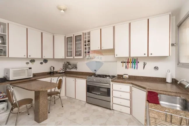 Imagem Casa Térrea a Venda 200m² 3 Dormitórios 4 Vagas Edícula maravilhosa