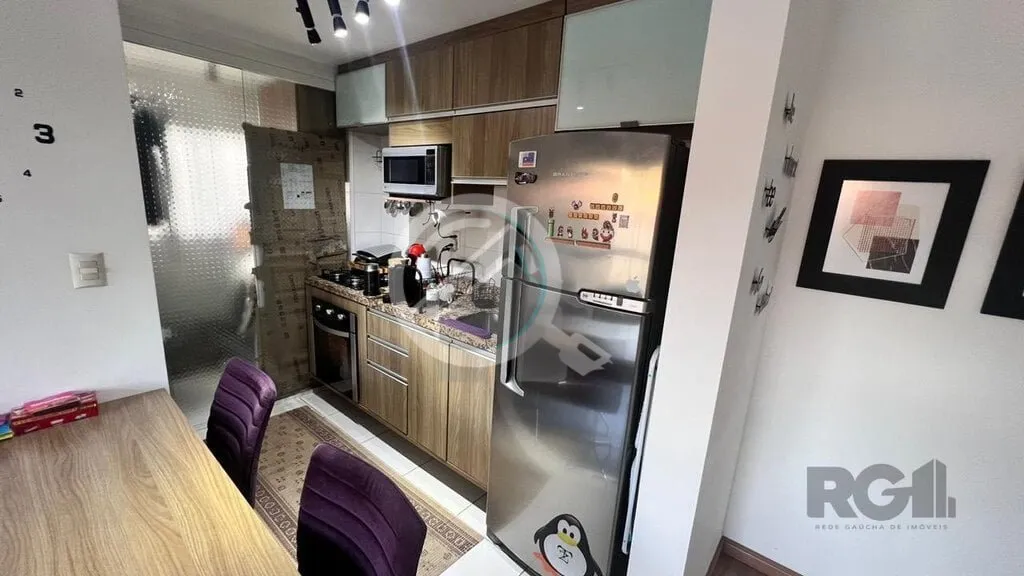 Imagem Apartamento de um dormitório localizado no charmoso Bairro Menino Deus, apresenta-se semi-mobiliado...