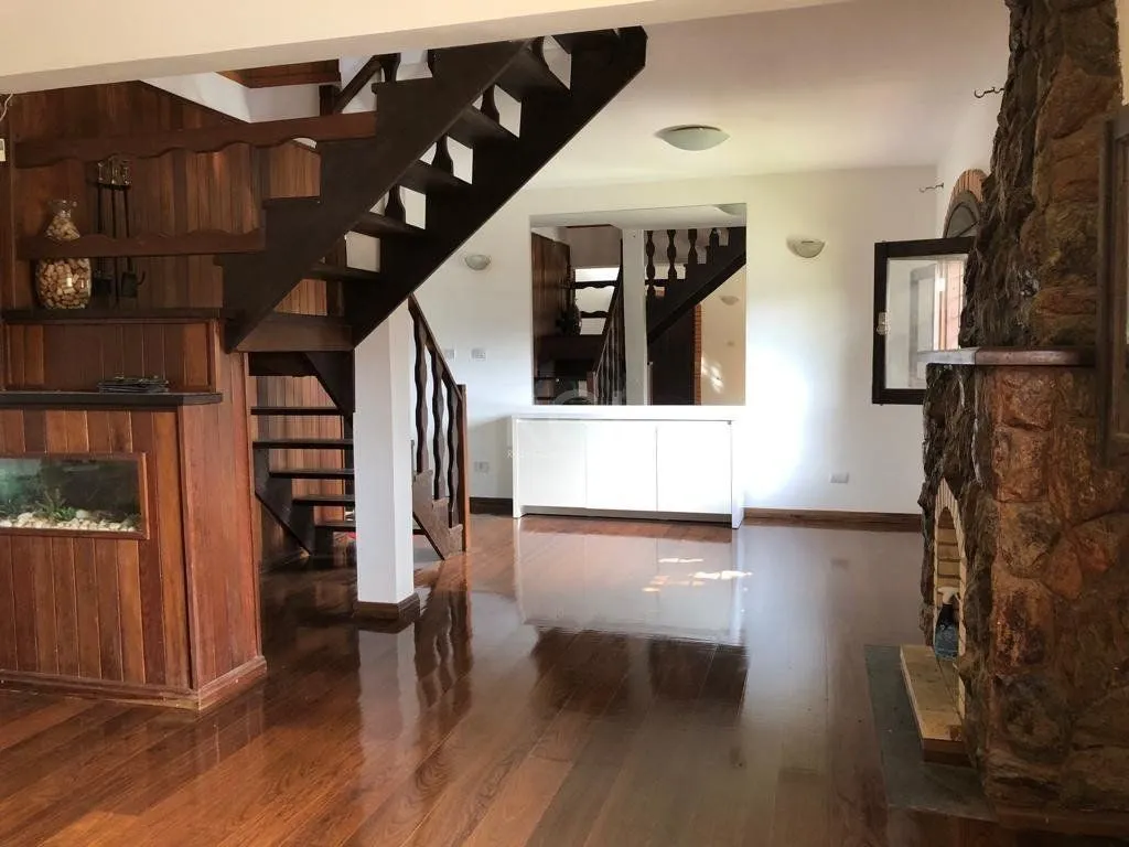 Imagem Casa para Venda - 326m², 3 dormitórios, sendo 2 suites, 4 vagas - Parque dos Maias