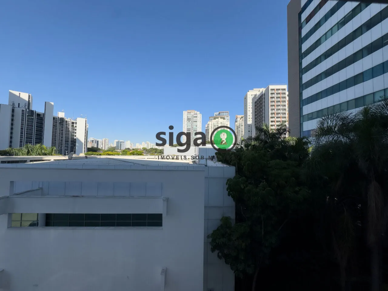 Imagem Sala Comercial e 6 banheiros para Locação, 457 m² por 25.000