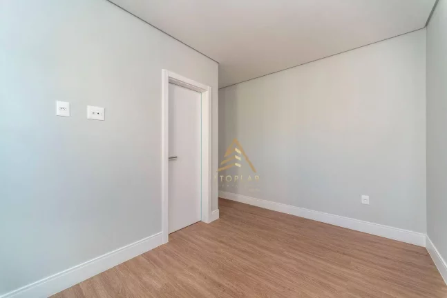 Imagem Apartamento com 3 dormitórios à venda, 120 m² por R$ 2.750.000,00 - Centro - Balneário Camboriú/SC