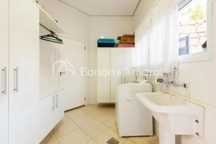 Imagem Casa com 5 Quartos à Venda no Mansões Santo Antônio