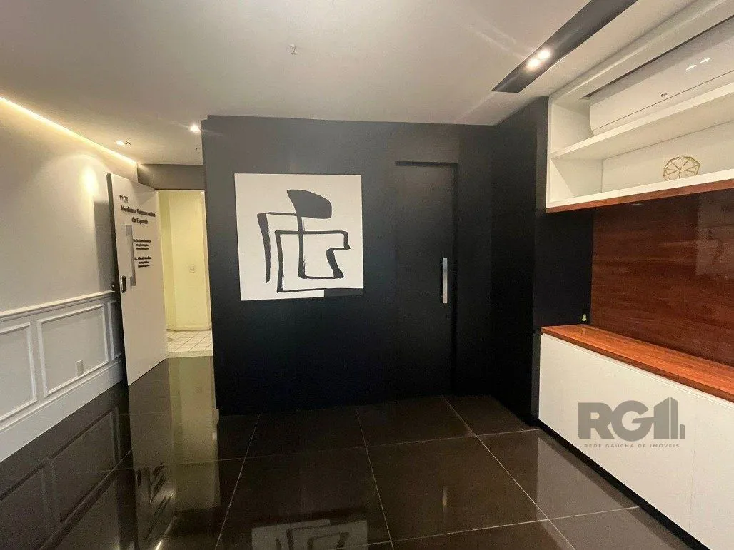 Imagem Prestígio e Conforto: Sala Comercial c/ Vaga no Moinhos de Vento