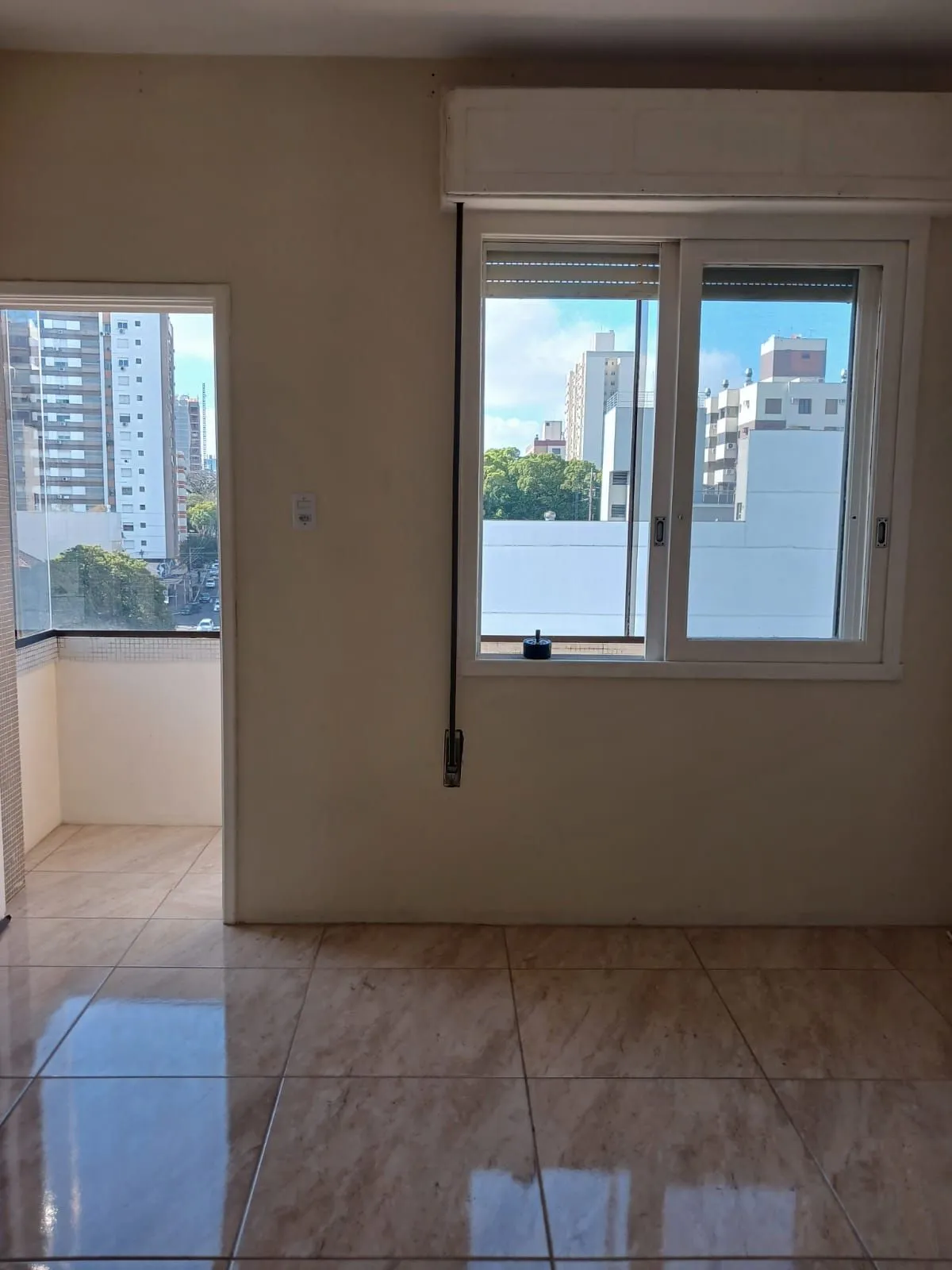 Imagem Apartamento três dormitórios ( uma suíte) panorâmico