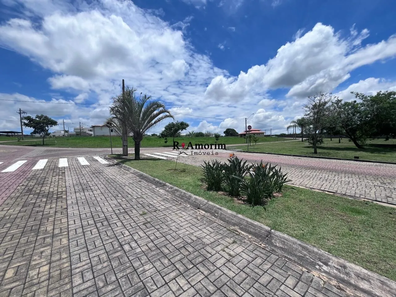 Imagem Terreno com 1.000 metros em Condominio em Itu