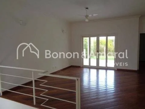 Imagem Linda casa de condomínio em Sousas, com 350m², 4 quartos e 3 suítes.