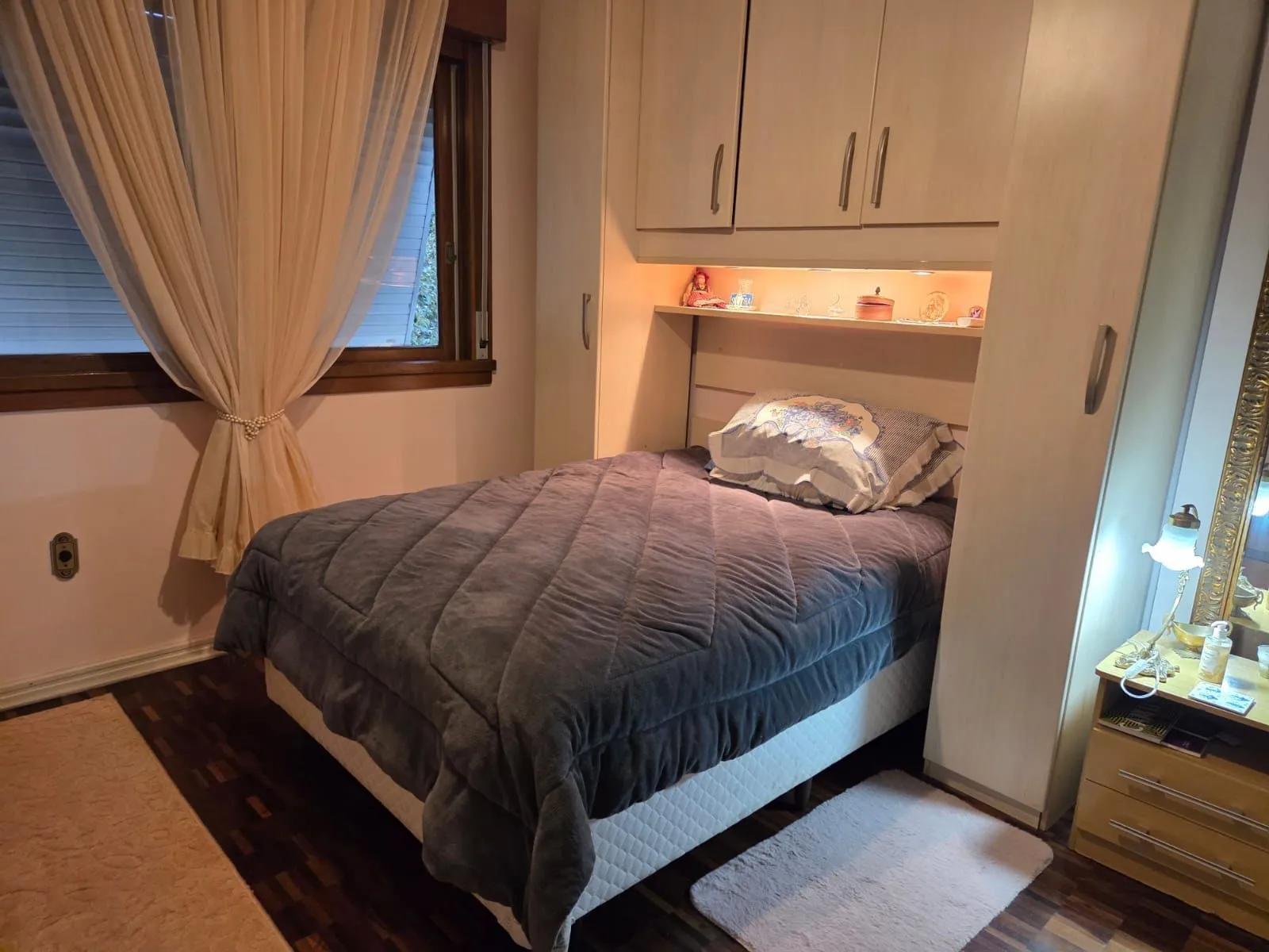 Imagem Vende-se belo apartamento a 2 quadras do Parcão, 3 dormitorios, suíte , 1 box - 114m² -