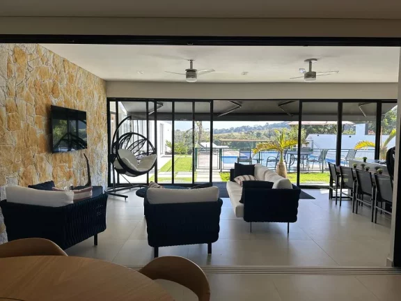 Imagem Casa Térrea Mobiliada com 4 Suítes e Piscina no Condomínio Portal dos Lagos, Boituva