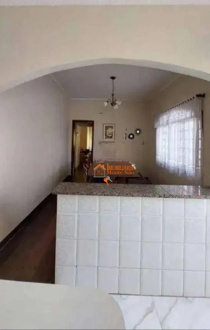 Imagem Sobrado com 5 Quartos à venda, 277m² - Vila Rosália