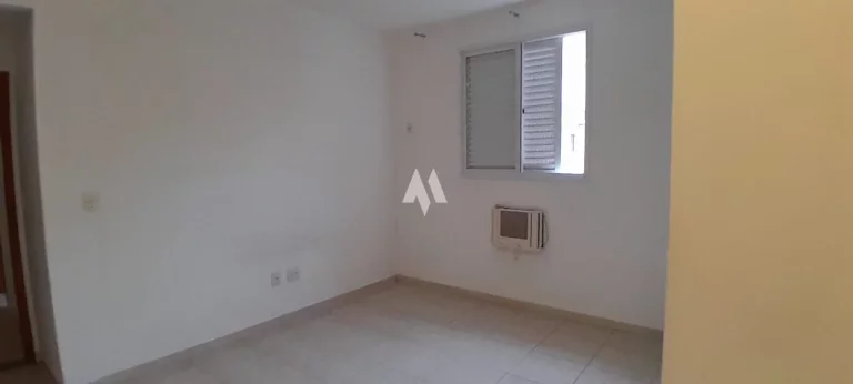 Imagem Casa Sobreposta com 03 quartos (01 suíte) - Lavabo- Varanda Gourmet - Bairro Campo Grande