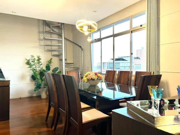 Imagem Cobertura à Venda com 150m², 3 Quartos, 2 Suítes e 4 Vagas -Excelente Local