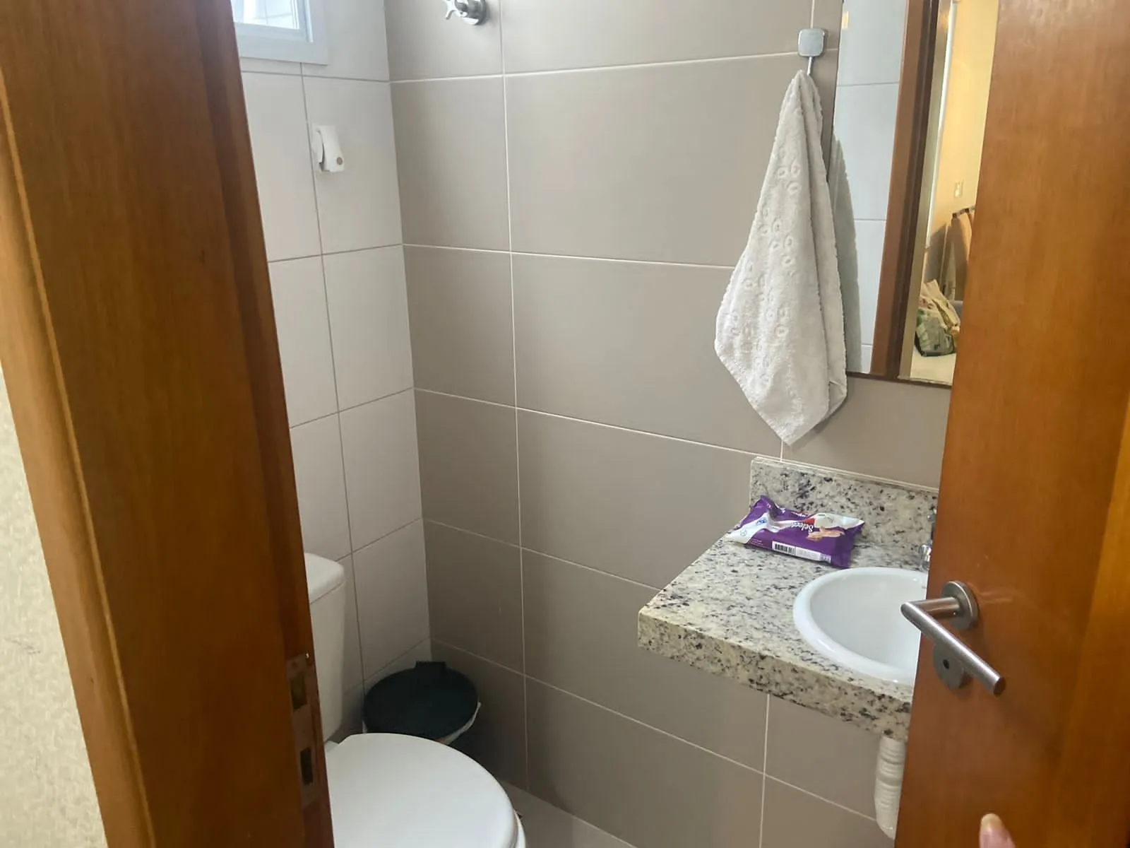 Imagem Residência Exclusiva no Marapé: Espaço, Elegância e Conforto em Cada Canto
