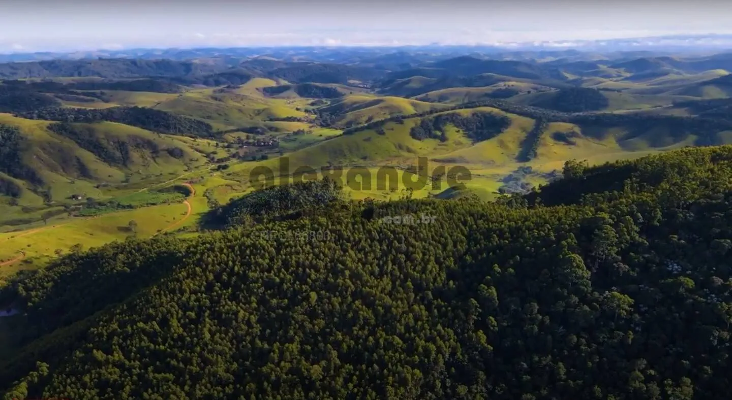 Imagem Fazenda de 1049 alqueires à venda em Santa Branca com 180 nascentes