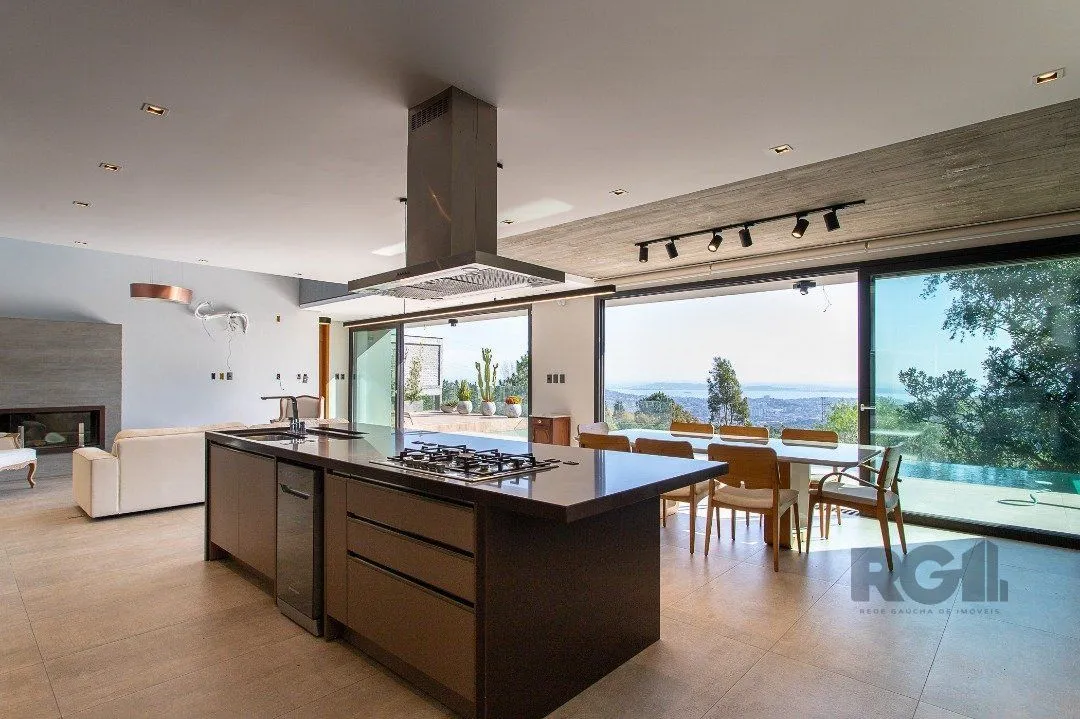 Imagem Casa de Condomínio em Teresópolis