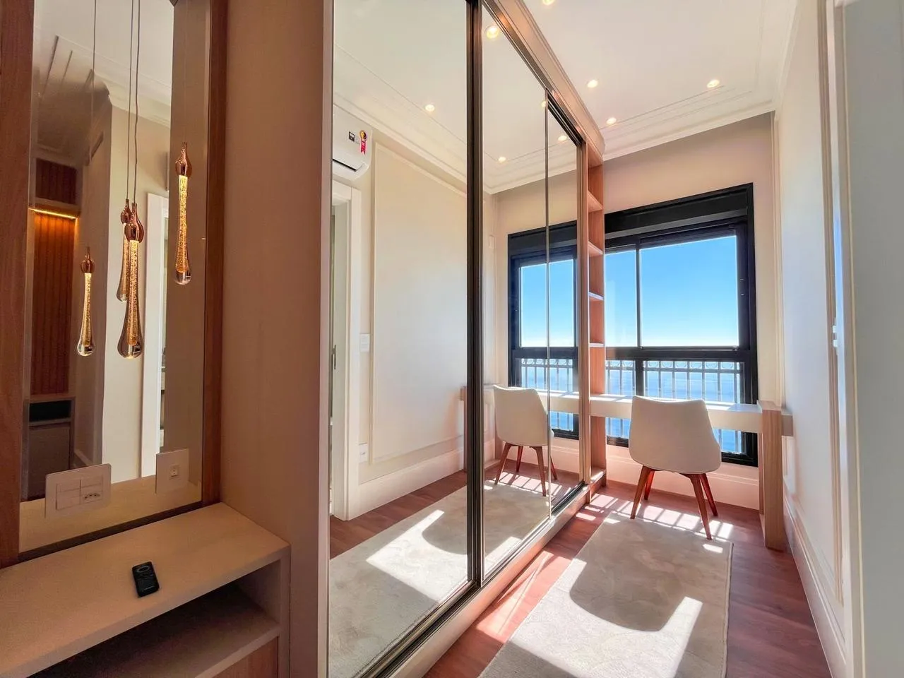 Imagem Apartamento com vista para o mar à venda com 186m2 por R$ 6.500.000,00