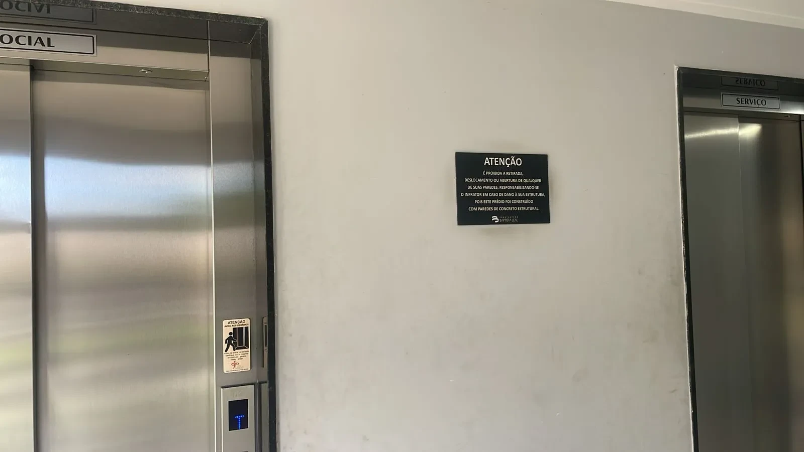 Imagem Apartamento com 2 Quartos à Venda, 45 metros em Caxangá - Recife