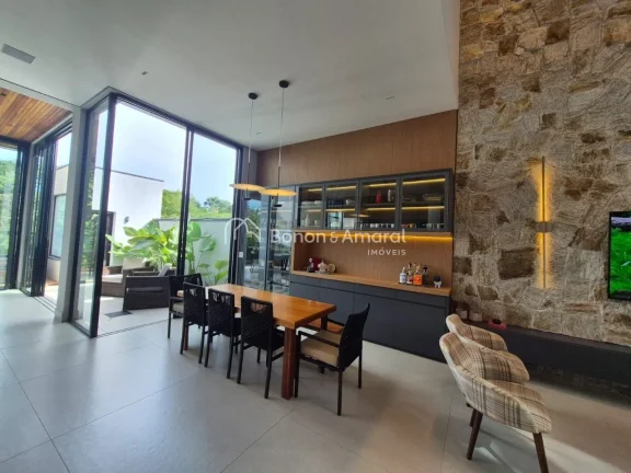 Imagem Sobrado de alto padrão com 361 m² no Condomínio Santorini, em localização privilegiada e com fu...