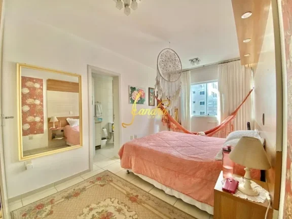 Imagem Apartamento com vista parcial na avenida a 50m do mar