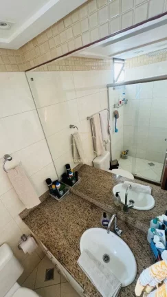 Imagem Lindo apartamento decorado vista mar com dois quartos duas varandas a venda na pituba