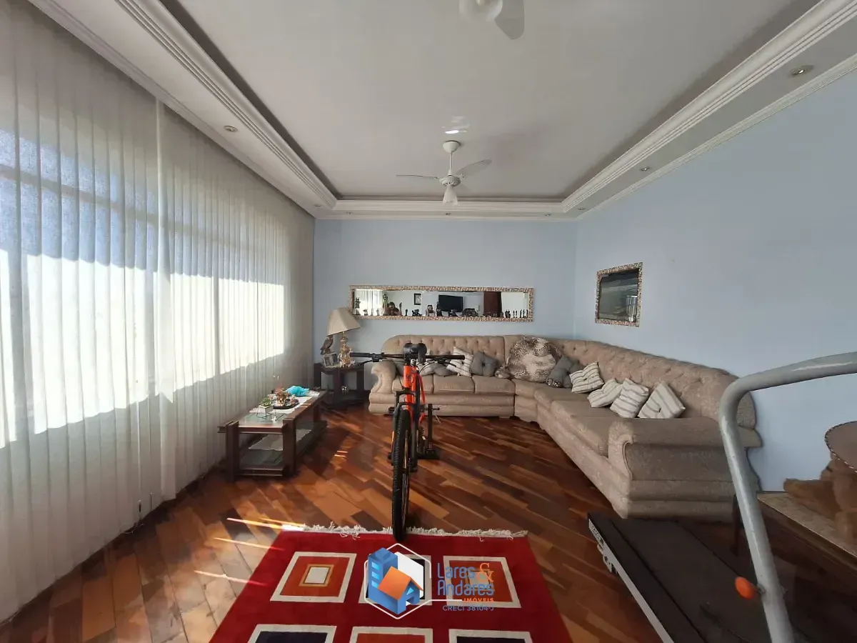 Foto do imóvel Sobrado para venda em Itaberaba com 3 quartos, sendo 3 suítes, 500m² em Rua Alice Garcia Vega