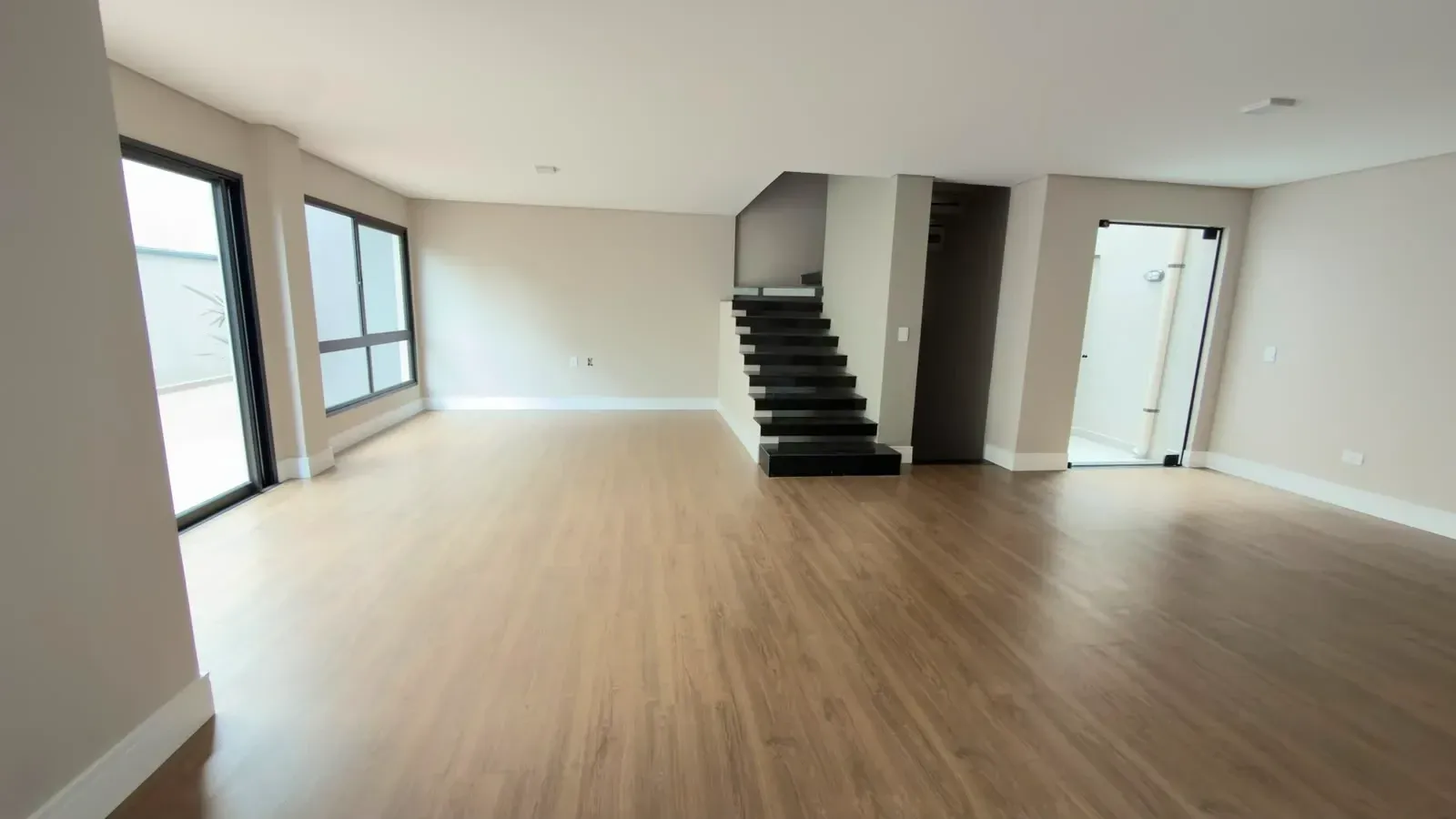 Imagem Casa de Condomínio com 3 Quartos à Venda, 150 m² em Santo Inácio - Curitiba