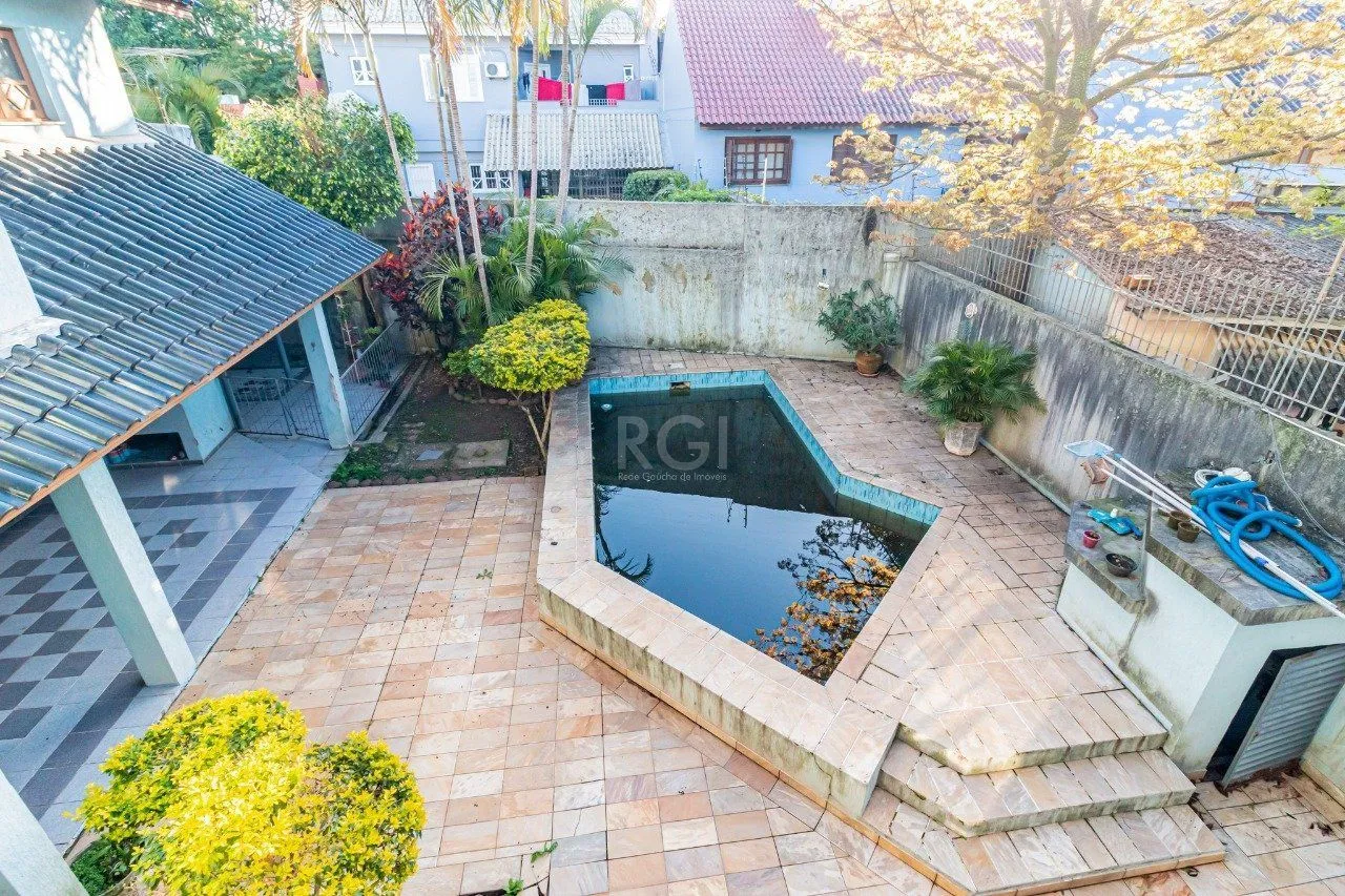 Imagem Casa para Venda - 431m², 4 dormitórios, sendo 2 suites, 3 vagas - Jardim Itu Sabará