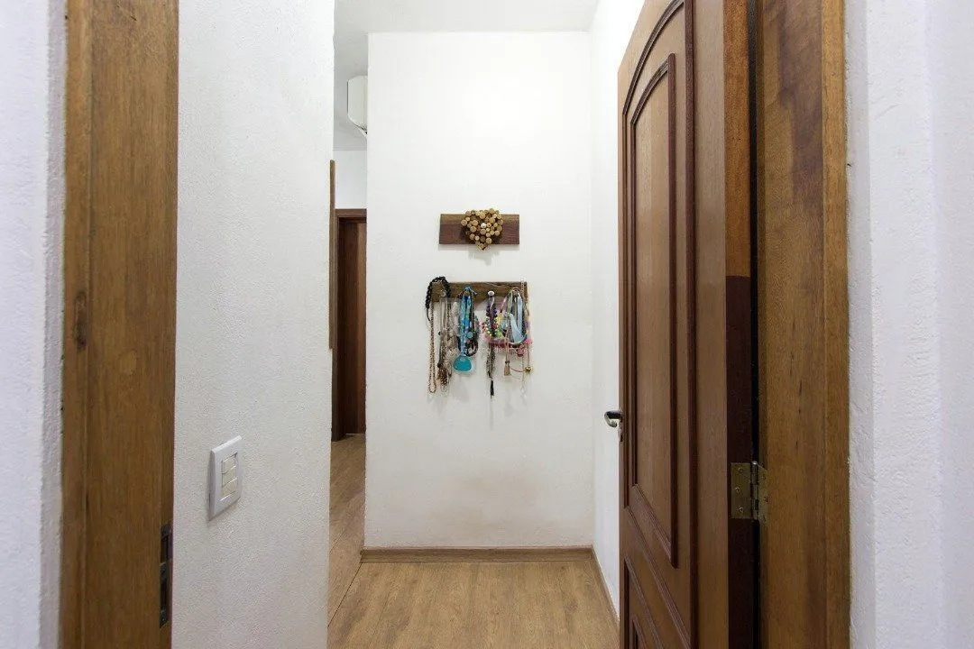Imagem Casa para Venda - 250m², 3 dormitórios, sendo 2 suites, 3 vagas - Ponta Grossa