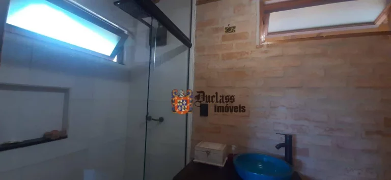 Imagem Chácara com 4 dormitórios à venda, 1500 m² por R$ 650.000,00 - Bom Jardim - Camanducaia/MG