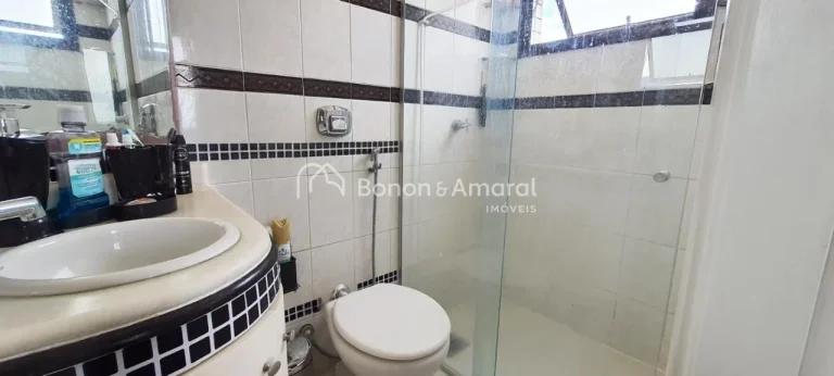 Imagem Localizado em uma das regiões mais desejadas da cidade, este apartamento está cercado por ampla re...