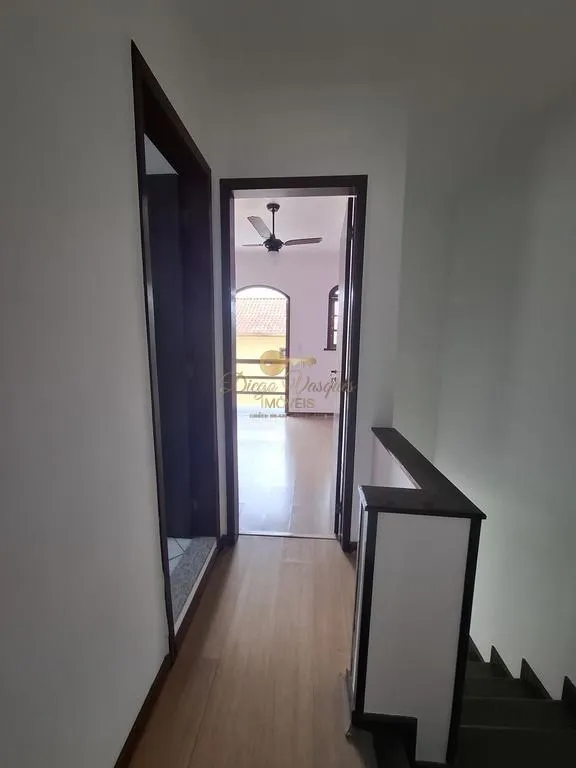 Imagem Casa em Condomínio para Venda em Teresópolis / RJ no bairro Artistas