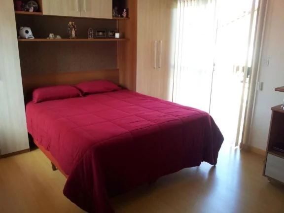 Imagem Triplex em Condomínio Próximo ao Parque Barigui - R$1.100.000,00