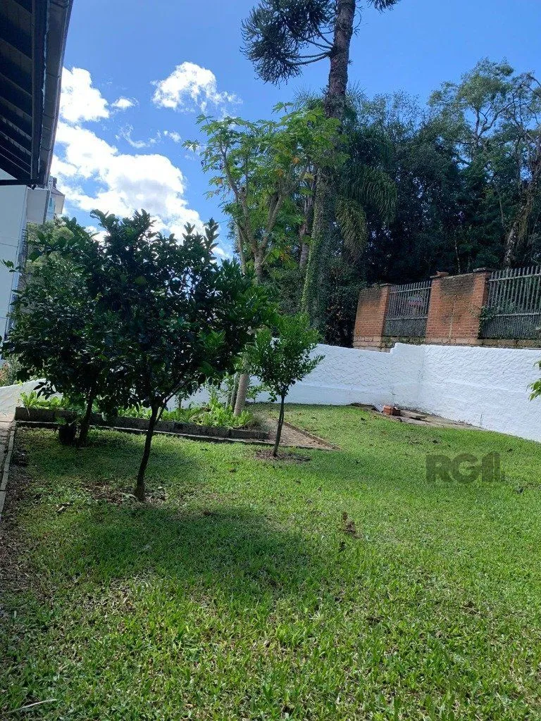 Imagem Casa sobrado com 03 dormitórios e garagem para 3 carros na cidade de Nova Petrópolis