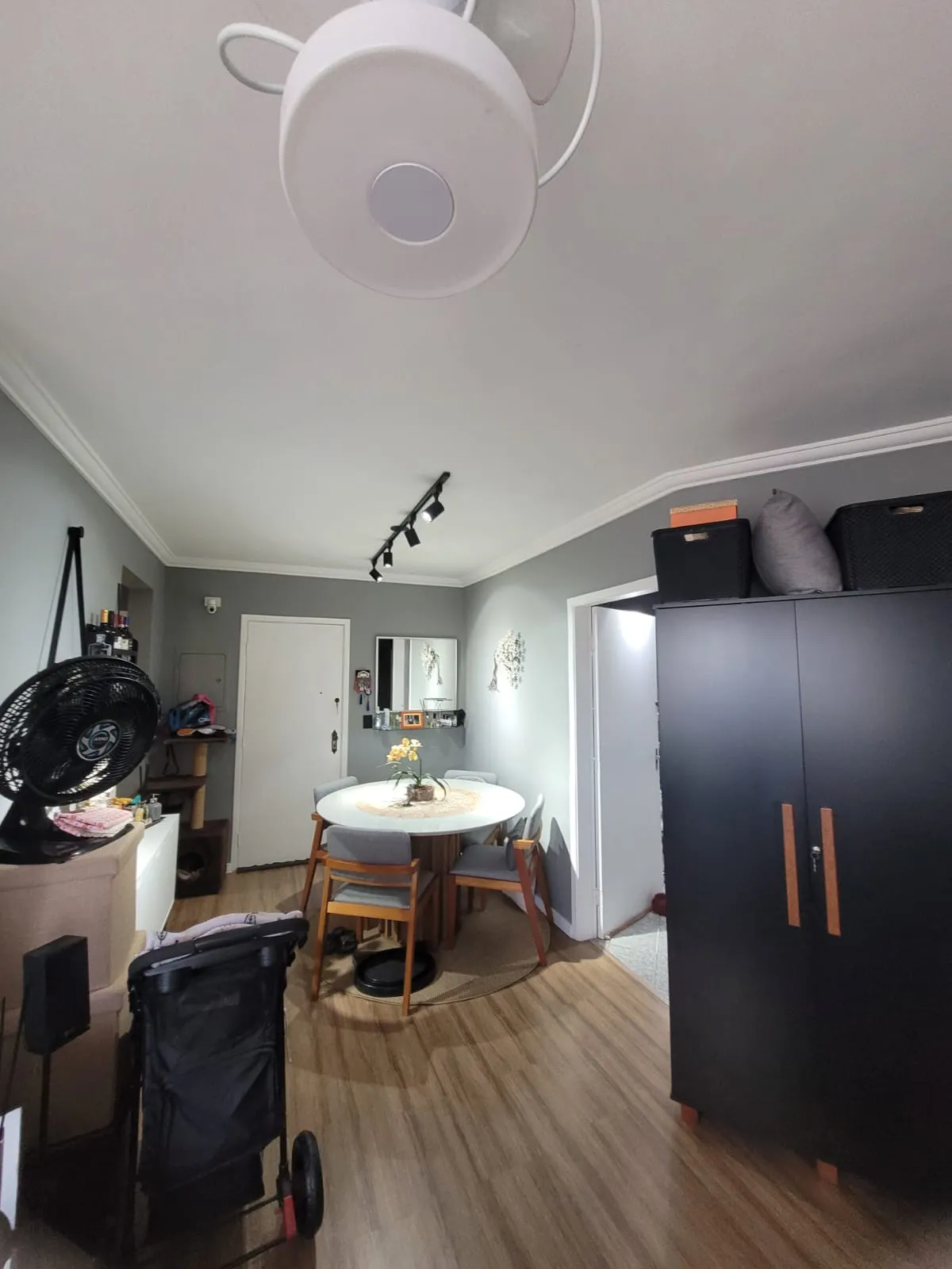 Imagem VENDO LINDO APARTAMENTO NO BAIRRO JARDIM UBIRAJARA!