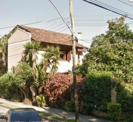Imagem Casa para Venda - 350m², 3 dormitórios, sendo 1 suites, 6 vagas - Tristeza