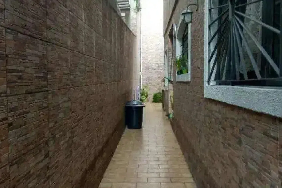 Imagem Casa para Venda em São Paulo, Jardim Pinheiros, 4 dormitórios, 2 suítes, 3 banheiros, 2 vagas