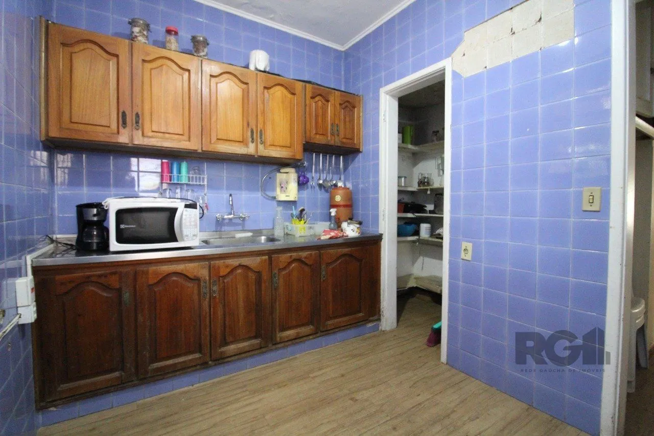 Imagem Casa à venda 4 quartos (dormitórios), suíte, 3 vagas - Partenon, Porto Alegre