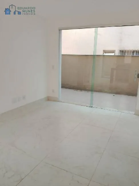 ÓTIMA ÁREA PRIVATIVA COM 02 QUARTOS, 02 VAGAS NO CARMO!!!!!!
