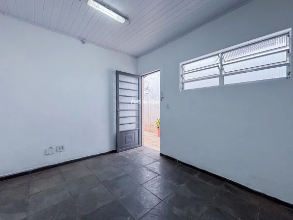 Imagem Excelente Casa Comercial à Venda na Vila Romana, São Paulo-SP: 11 Salas, 4 Banheiros, 196m² de Área!