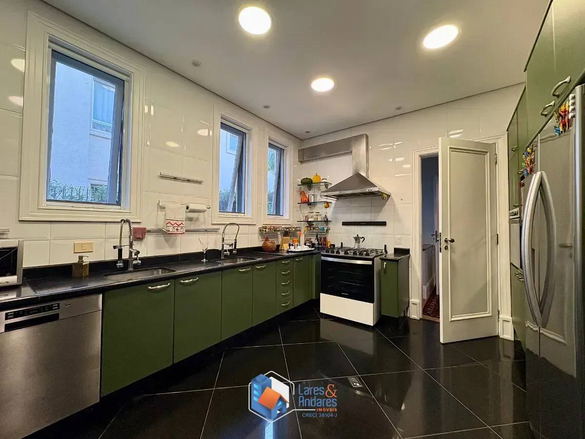 Imagem Casa em condomínio para venda em Vila Morumbi com 5 quartos, sendo 4 suítes, 980m²