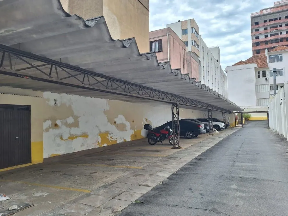 Imagem Apartamento de 2 dormitórios à venda em Praia de Belas, Porto Alegre.