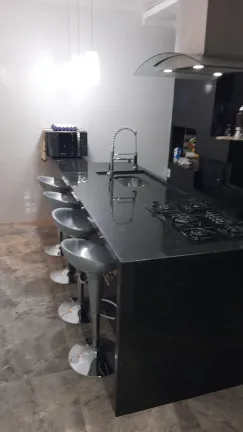 Imagem Sobrado com 3 Quartos à Venda, 400 m² em Villa Di Cesar - Mogi das Cruzes
