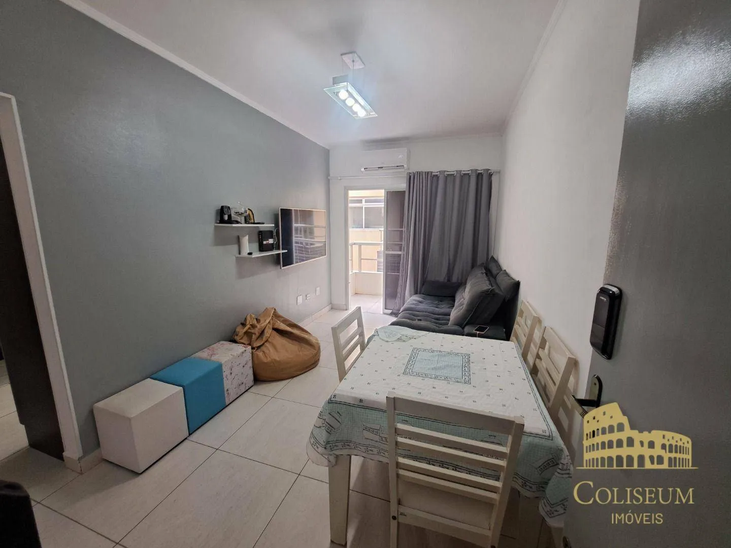 Foto do imóvel Apartamento à venda, 42 m² por R$ 285.000,00 - Aviação - Praia Grande/SP