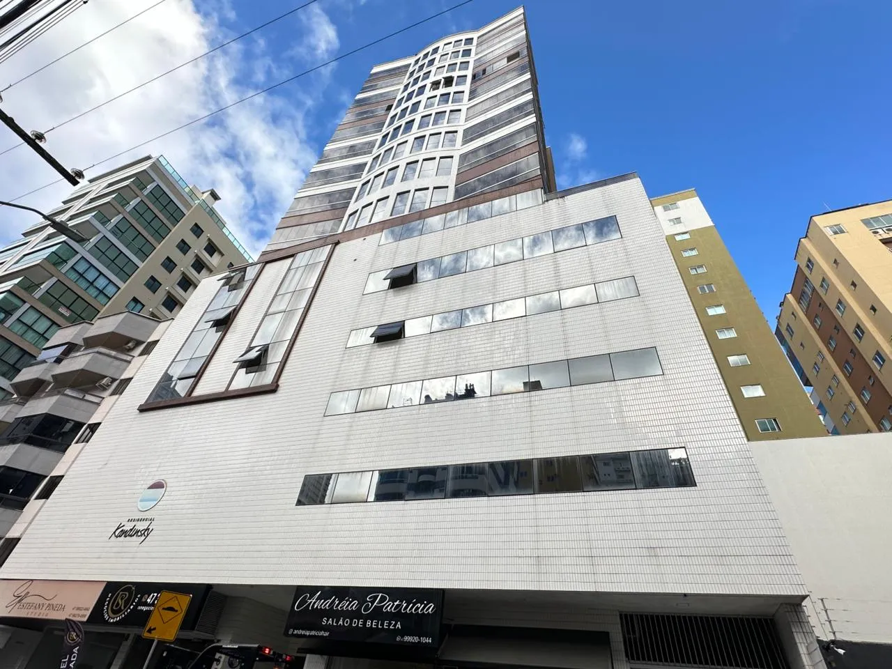 Imagem Apartamento à venda com 120m2 por R$ 2.500.000,00