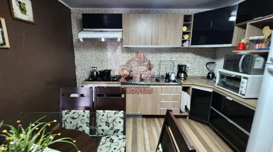 Imagem C759 | Casa c/ piscina na Av. Principal