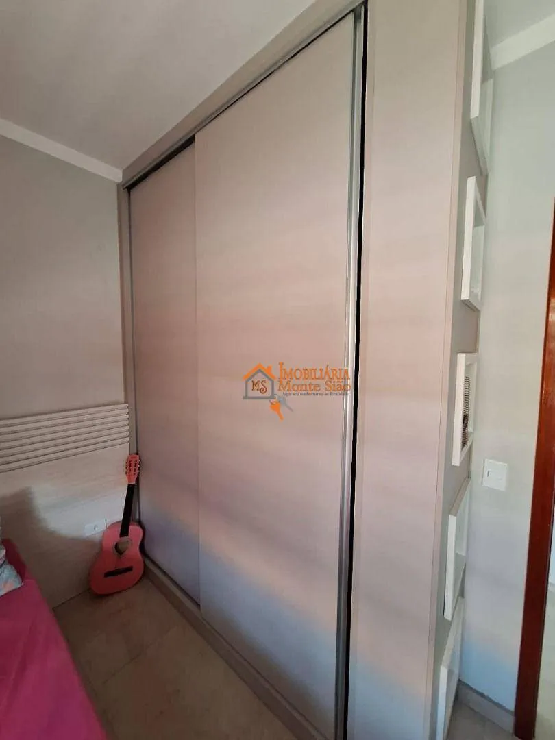 Imagem Sobrado com 3 dormitórios à venda por R$ 900.000,00 - Center Ville - Arujá/SP
