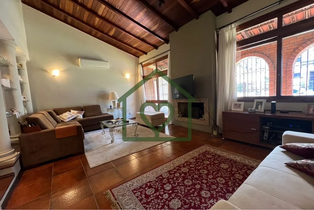 Imagem Descubra o seu novo lar em Porto Alegre, no cobiçado bairro Santana. Esta encantadora casa encontra...