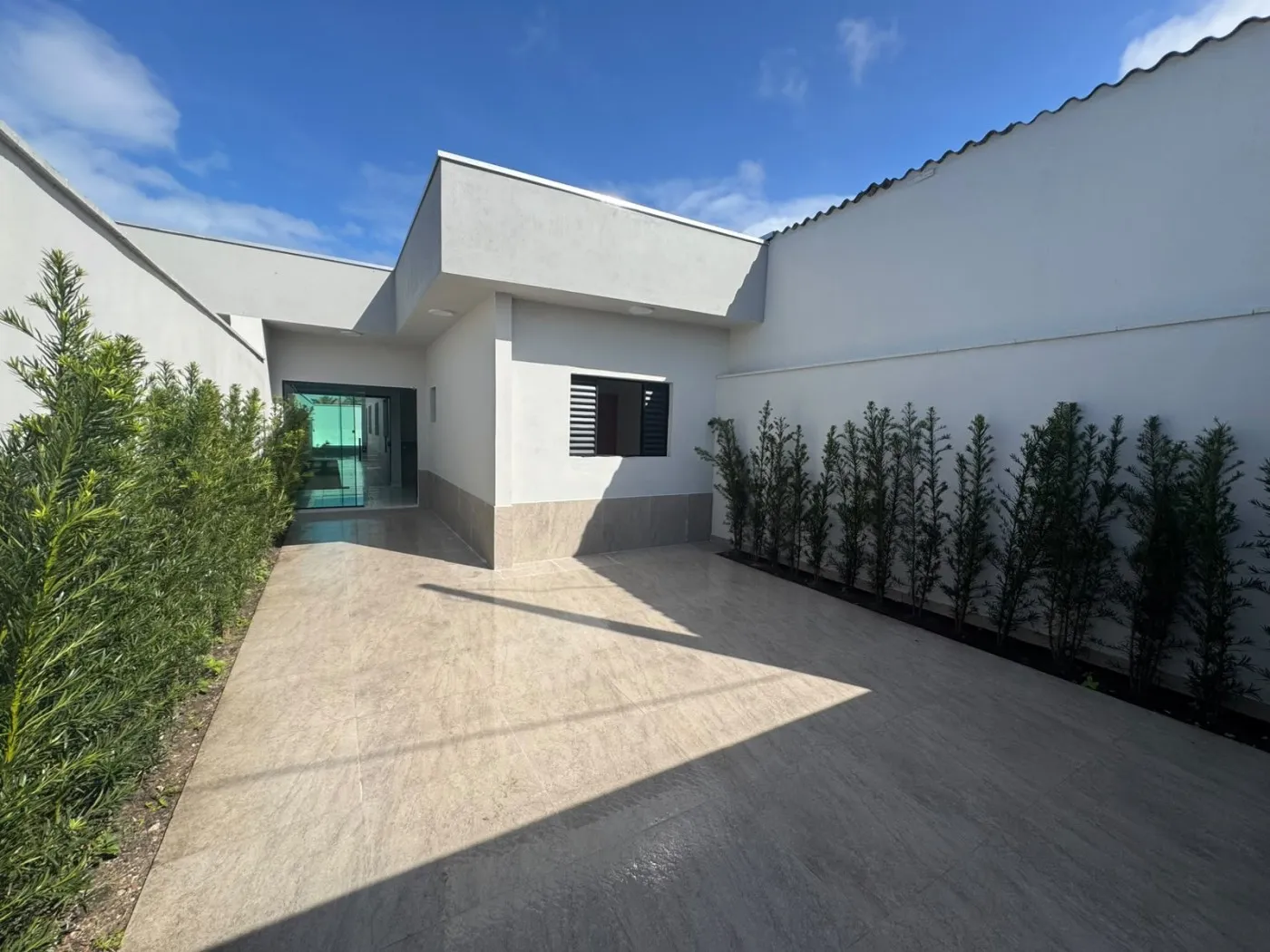 Imagem Casa para Venda em Itanhaém, Jamaica (Praia), 3 dormitórios, 1 suíte, 2 banheiros, 2 vagas
