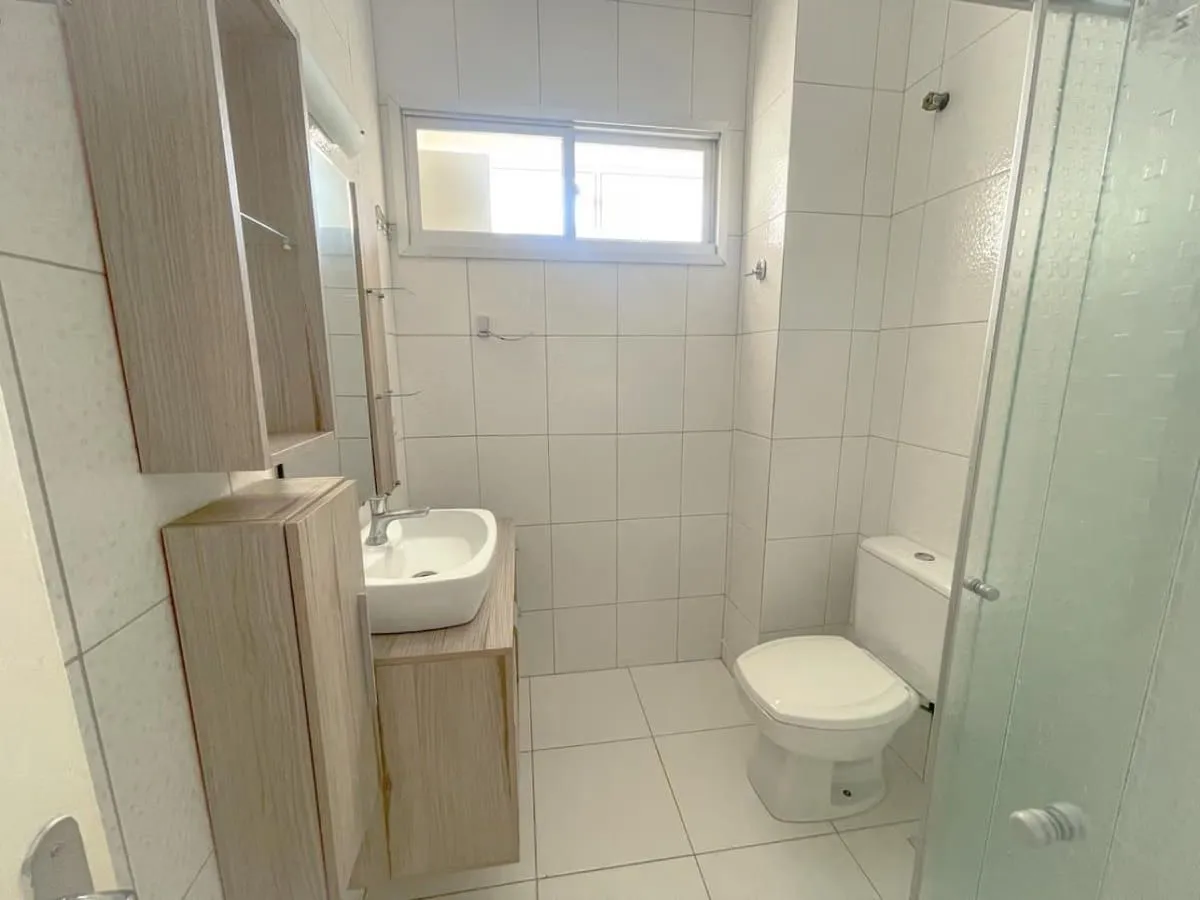 Imagem Apartamento de 3 dormitorios à venda em São Sebastião, Porto Alegre.