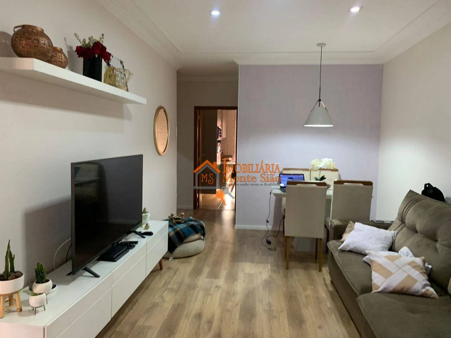 Imagem Sobrado com 2 dormitórios à venda, 125 m² por R$ 639.000,00 - Jardim Presidente Dutra - Guarulhos/SP